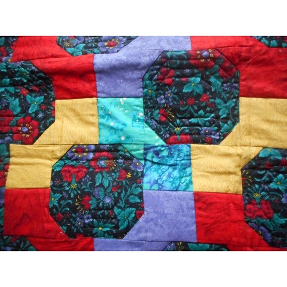 Vintage Patchwork Bow tie windows Quilted Wall Hanging Multicolor Square Shape - Picture 3 of 5